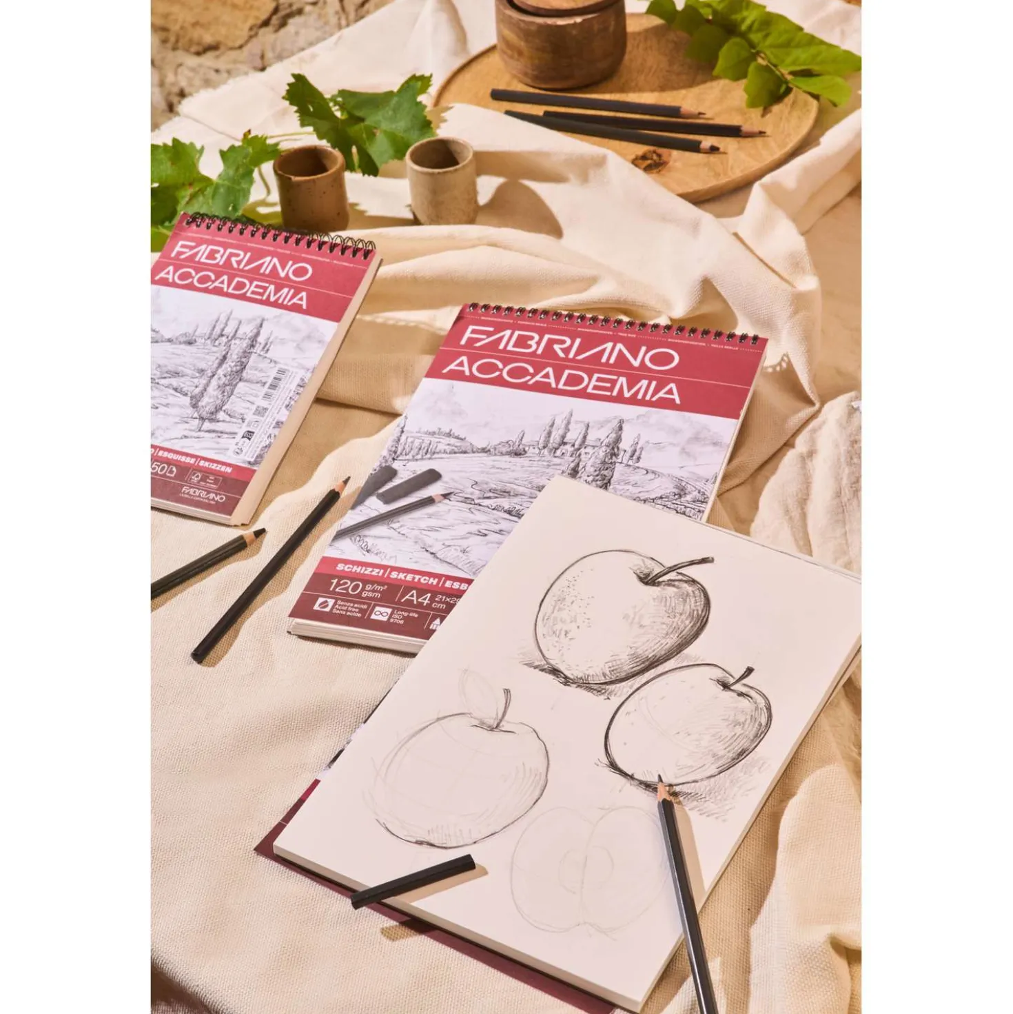 FABRIANO® "Accademia" Skizzen- und Zeichenpapier